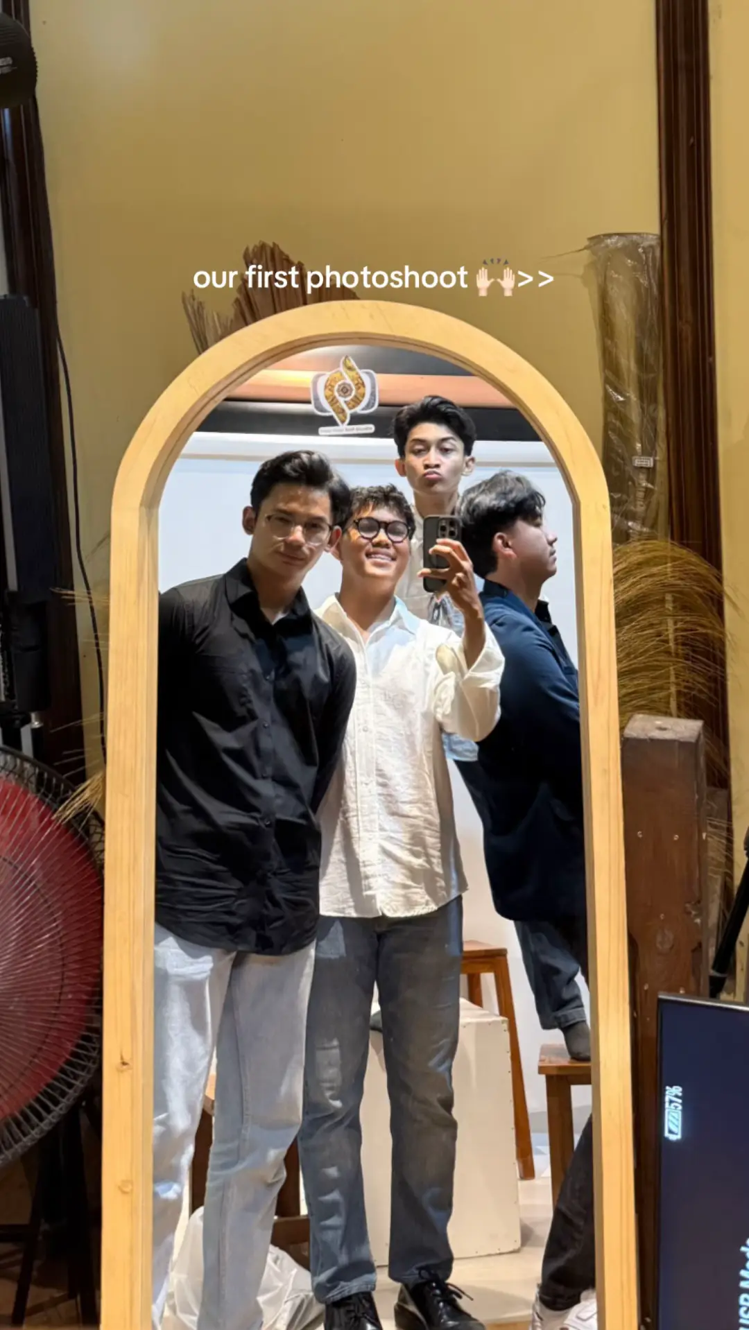 anak kost photoshoot, sayangnya -1  🙌🏻 #gerrhasan #malang 