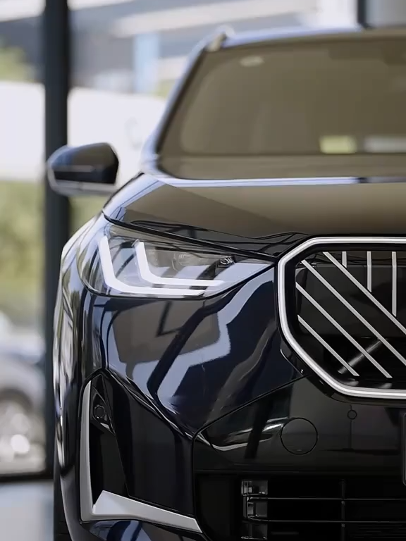 🚘 BMW X3 All-New 2025 – Mạnh mẽ hơn, thông minh hơn, đẳng cấp hơn! BMW X3 thế hệ mới (G45) chính thức ra mắt tại Việt Nam, đánh dấu sự “lột xác toàn diện” về thiết kế, công nghệ và trải nghiệm người dùng. Bản xDrive20i tiêu chuẩn nay đã khác xa thế hệ cũ – và xứng đáng là mẫu SUV hạng sang thể thao đáng sở hữu nhất năm 2025. #BMW #bmwvietnam #bmwlamdong #bmwdalat #bmwx3