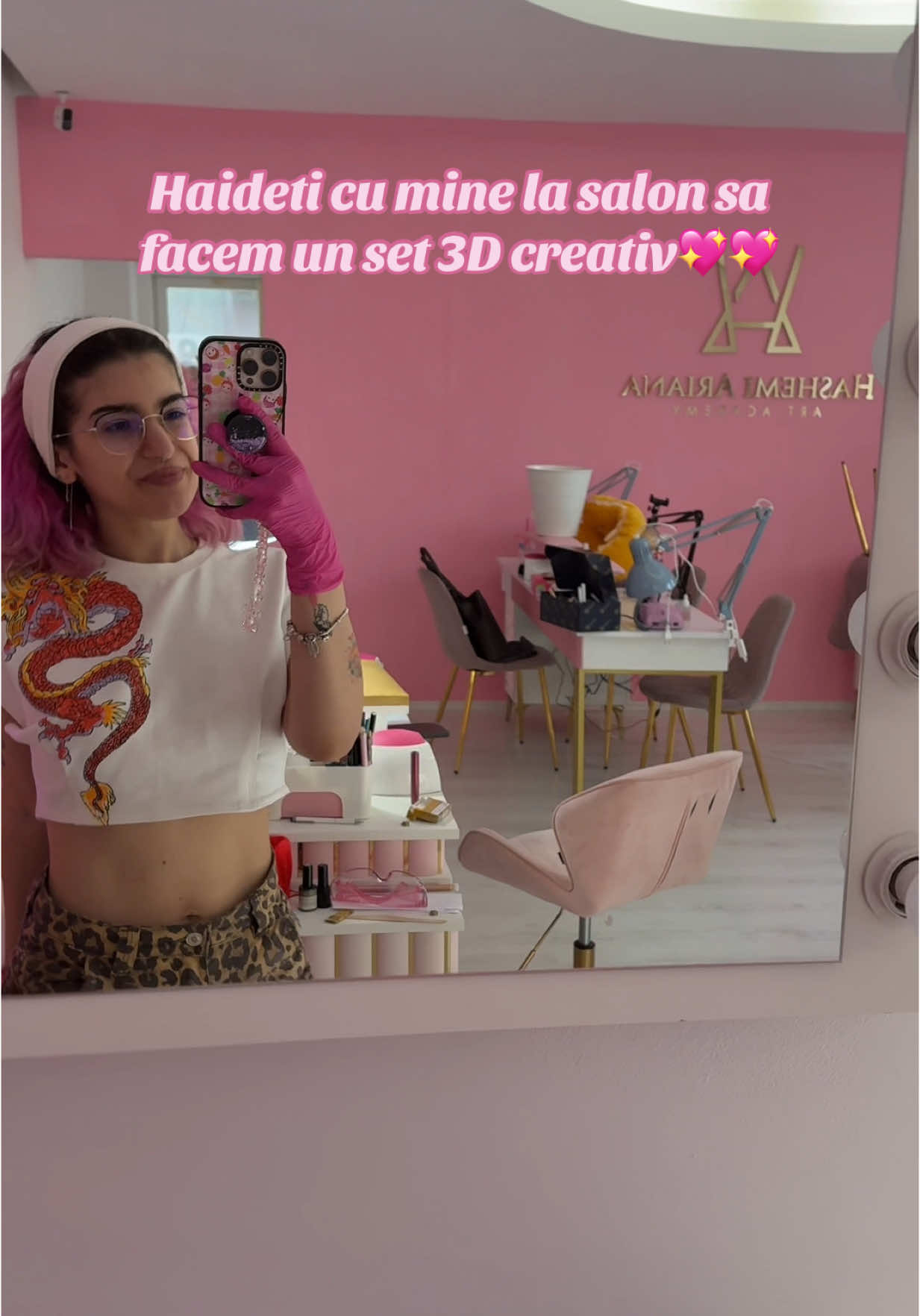 S-a mutat @Makeup_Miru in bucuresti si sunt asa hypee sa facem modele 3d 🥳 Unghii perfecte de vara 💜💜 cum vi se par? Insta: ari.x.nails 