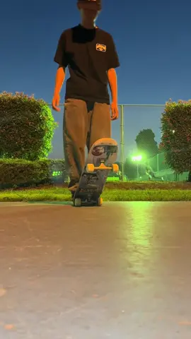 #waltzskateboarding #skate #freestyle #Skateboarding #fyp #skater #rudies #huf #supreme #dickies #dime # stussy