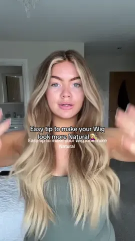 4 fingers = 4 head 👏🏼 still tickets left for the wig workshop this weeeeek in my bio 💗 #wigtips #alopecia #hairloss #wearingwigs #wigtok #wighack #makingyourwiglooknatural #naturalwig #wigsforbeginners #wigs101 #easywiginstall #humanhairwig #transformation #LifeHack #wiggirlie 