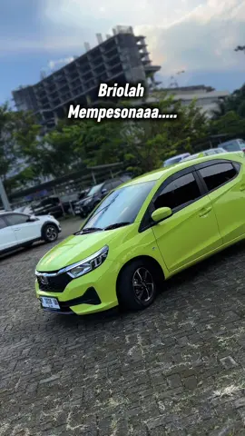 Liriknya bener gini nggak sih ? Benerin dong kalo salah 😁 #brio #briolime #briolemon #brioelektriclime #modifikasibrio #fyp #otomotif #fypmobil 