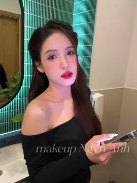 ai mê layout này book em ngay đi nò 🥰 makeupbyme💄... #makeup #makeupbinhtan #makeupquan6 #makeupquan10 #makeupquan8 #makeupquan5 #makeupquan11 #makeuptanphu #makeupsaigon #makeuphcm #xuhuong 