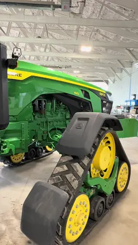 #johndeere #8rx410 #farm #agriculture #farmtiktok #farmer #farmer #farmtok #farming #farmlife #equipment 
