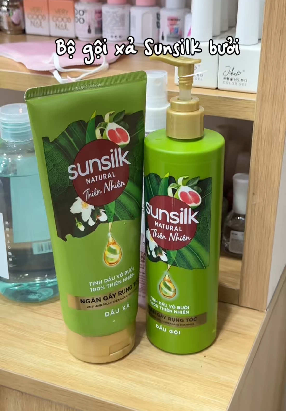 Mê gì đâuuu #thuvienmakeup #goclamdep #reviewlamdep #sunsilk #daugoisunsilk #goixasunsilk #daugoithiennhien #hoptaccungunilever #daugoibuoisunsilk 