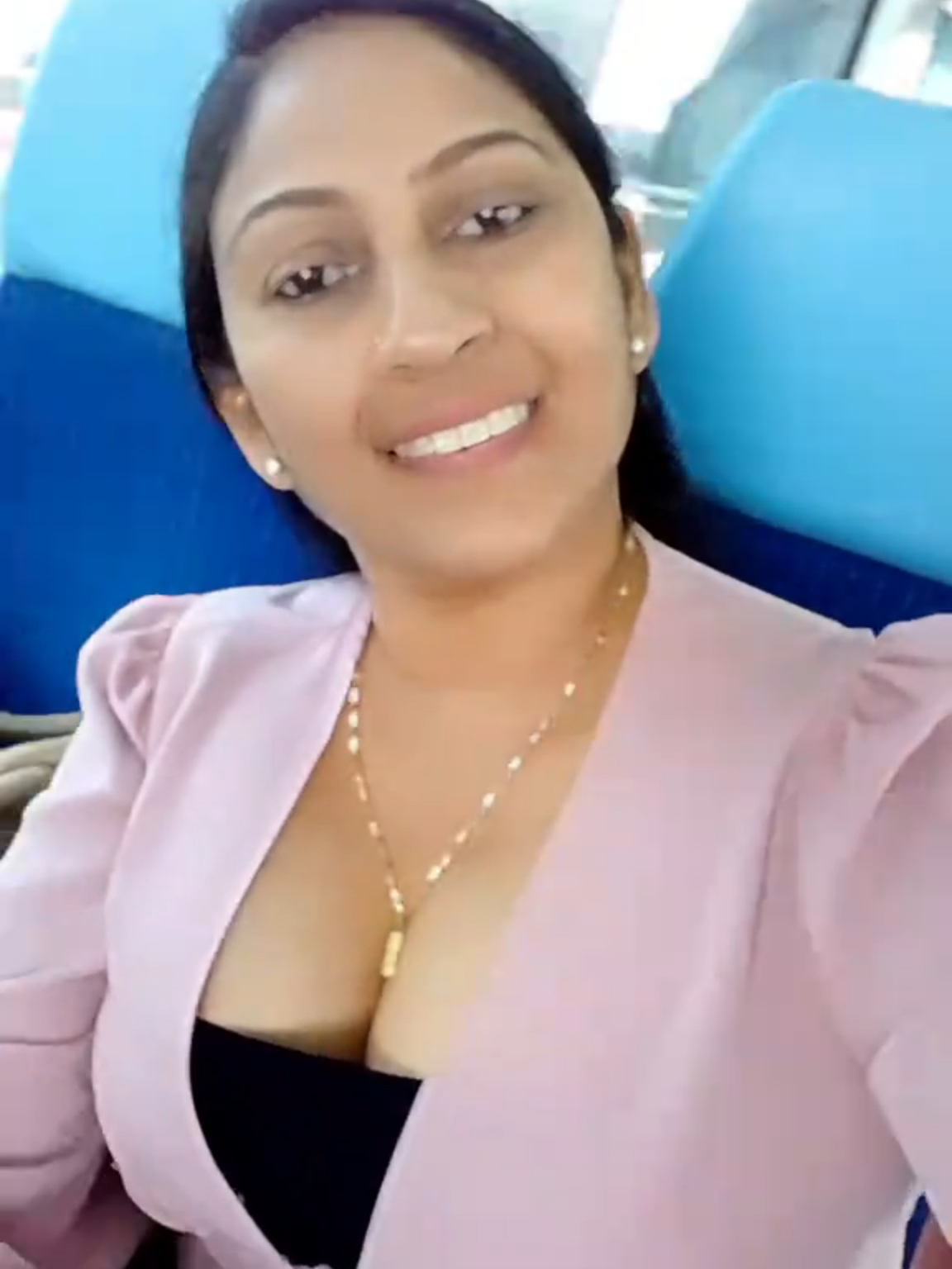 Madhi 🌸 #madhipandithrathne #viral #viralvideo #viraltiktok #foryoupage #viralindia #foryou #fyp #fypシ゚