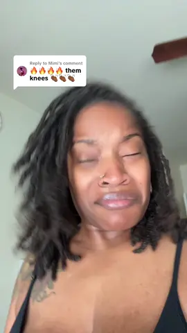 Replying to @Mimi a lil bit #goodknees 