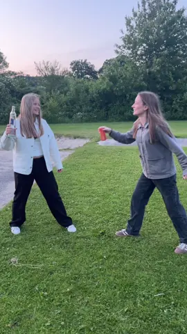 Flik flak☀️🌸#gymnaster #stikmigenøl #scandinavia #emilievarbedreendos @Milie🎀🎀 @Lærke 