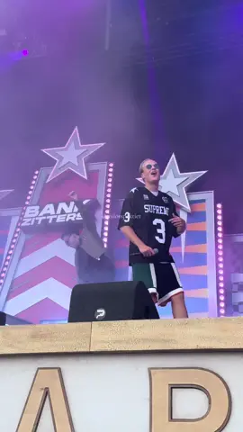 bro code blijft goeie @Bankzitters #bankzitters #centralparkfestival #miloterreegen #raouldegraaf #koenvanheest #robbievandegraaf #matthyashetlam #foryou 