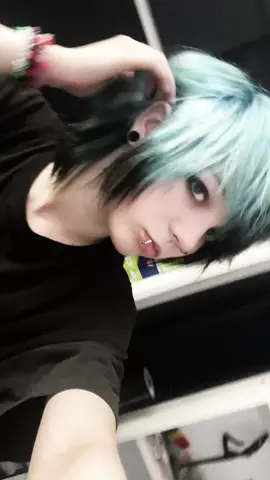 blue heh #emo #scene #2000s #rawr #bluehair #fyp #foryou  