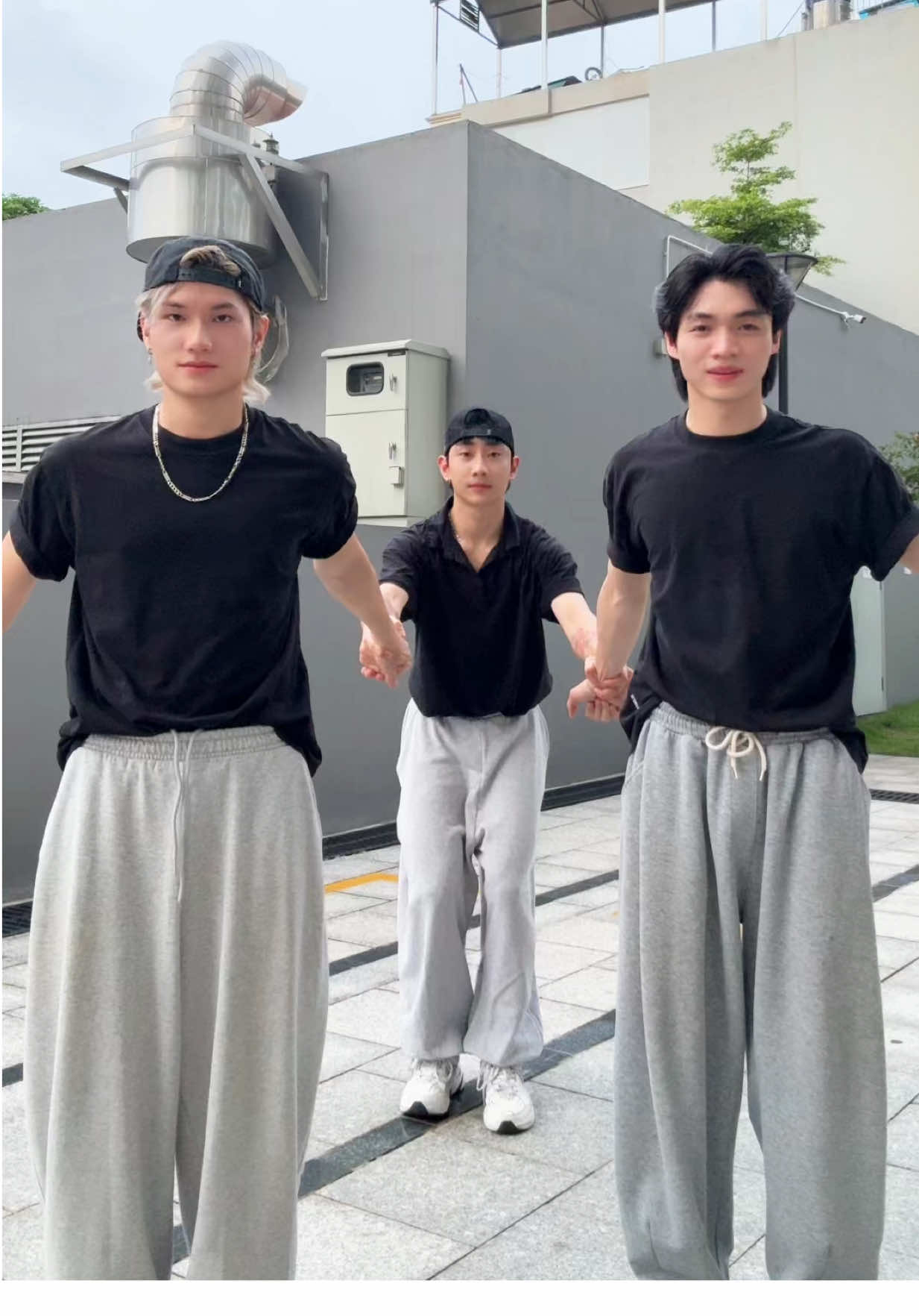 Ối dồi ôi trình là gì mà trình ai chấm :))) / dc:@Louis Đỗ #bndanceteam #hips @Manh Duc @Silva 