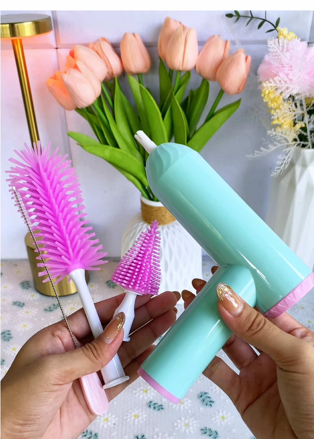 No hassle with this Electric bottle brush cleaner #electricbrush #electricbrushcleaner #electricbottlebrush #electricbottlebrushcleanerset #bottlecleaner #bottlecleanser #babybottlecleaner 