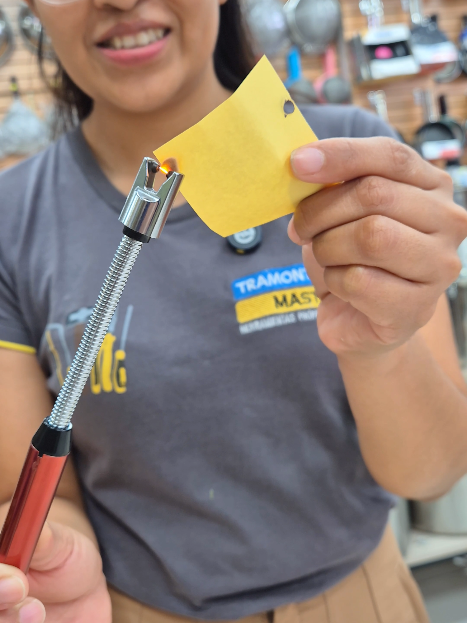 encendedor electrico recargable Disponible en Santielli Importaciones  #encendedorelectrico #encendedorpersonalizado #santacruzdelasierra🇳🇬 #santielliimportaciones