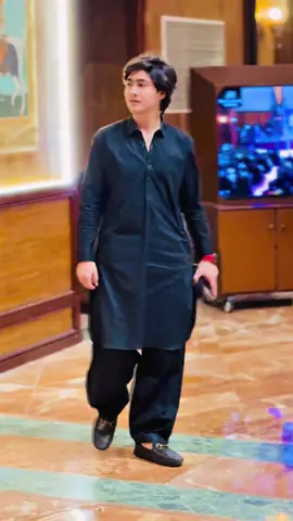 #CapCut snap: qazikafo 🥷🏿🖤#iraq #iran #iran🇮🇷 #song #trand #lyrics #personaltrainer #fallow #standingwithkashmir #g #hashtagstiktok #eiduladha @S A 