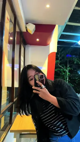 Dear diary~ Pengalaman laser treatment pertamaku ternyata seseru itu!  ⸜(｡˃ ᵕ ˂ )⸝♡ Kalau mauki tanya-tanya masalah treatment kecantikan atau konsultasi masalah kulitta, bolehki langsung kepoi official accountnya Yura Clinic yang ini yaa! ⬇️ ⬇️   Tiktok : @yurah clinic  Ig : yurahclinic Alamatnya ada di Jl. Jendral Sudirman, No. 18 Mamuju.  Janganki lupa datang nah! >⩊< #CapCut #fyp #laser #laseripl #yura #yuraclinic #beauty #treatment #mamuju #majene #polman #mamasa #mateng #pasangkayu #sulawesibarat #fypp 