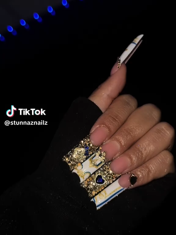Credit by @stunnaznailz Stylish Nail Art You Need to Try! 💅🏻 💕 🌸✨ DM @stunnaznailz to book your appointments You can buy nail products from @dynamicnailsupply 🤗  🌸  ✨ base in shade “warm me up” by @Dynamic Nail Supply store 💙 #nails #beautifulnails #naildesigns #nailart #nailinstagram #nailsdid #beautifulnails #stunnaznailz #fypシ #nailinspo2025 #prettynailsforprettygirls #oceanside #nailart #dynamicnailsupply #booknow #blingnails #lowridernails #nailtechnearyou #uñas #ifitaintblueitainttrue #frenchtipnails #oldschoolnails