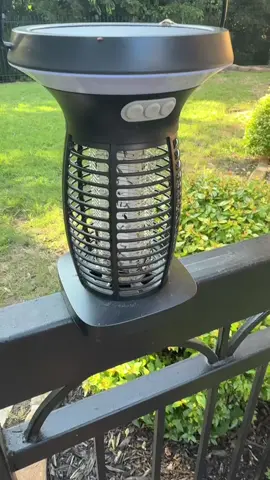 Absolutely awesome MUST SEE #SolarBugZapper you can get now! This is a must have for your outside area! #kahlaDeals #Kahlatalk #Kahlatech  #TikTokShopCreatorPicks  #DealsForYouDays #tiktokshopSummerTurnUp #OutDoorFun 