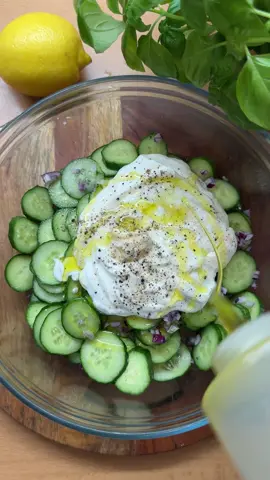 Super Fresh Cucumber salad 😍🥒😋-lecker, einfach & schnell 💨  #EasyRecipe #tagesrezept #healthyfood #healthylifestyle #summervibes #inspiration #schnellerezepte #fyp #goodvibes #goviral 