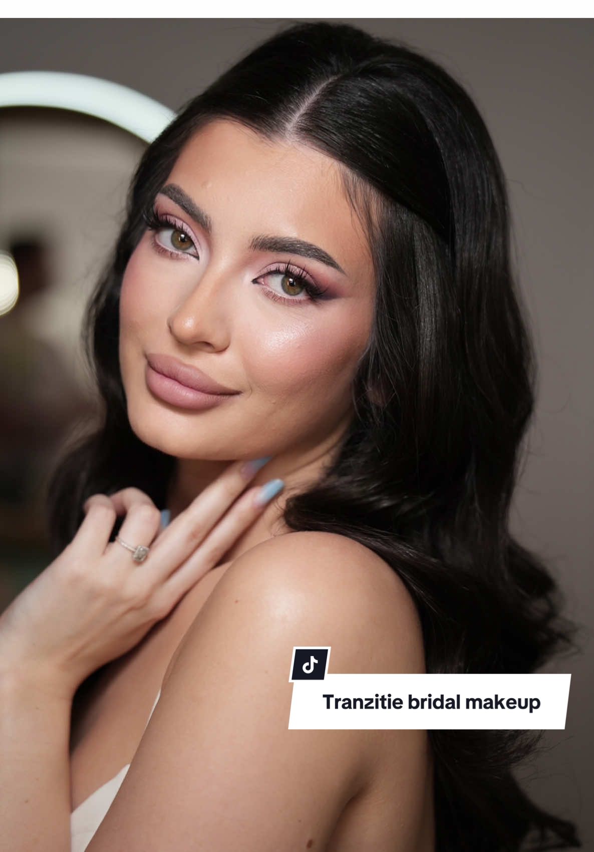 A doua proba facuta cu @Ioana Cristea Makeup Trainer si @Iulian Urlan ❤️ Cred ca avem un look castigator ✨ Haideti si pe insta :@alexandraprodann ✨ #makeup #machiajbucuresti #machiajdeseara #machiaj #machiajdemireasa #nunta 