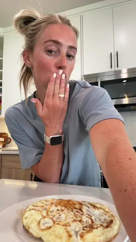 Avocado Toast for the WIN #bikiniprep #prep #bodybuilderlifestyle #bodybuilding #bikinicompetitor #bodybuilder #gym