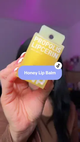 My lips were CRUSTY… until this honey butter balm changed everything. #lipcareroutine ##honeybutterbalm##drylipsfix#glowyskincheck #tiktokbeautyfinds  