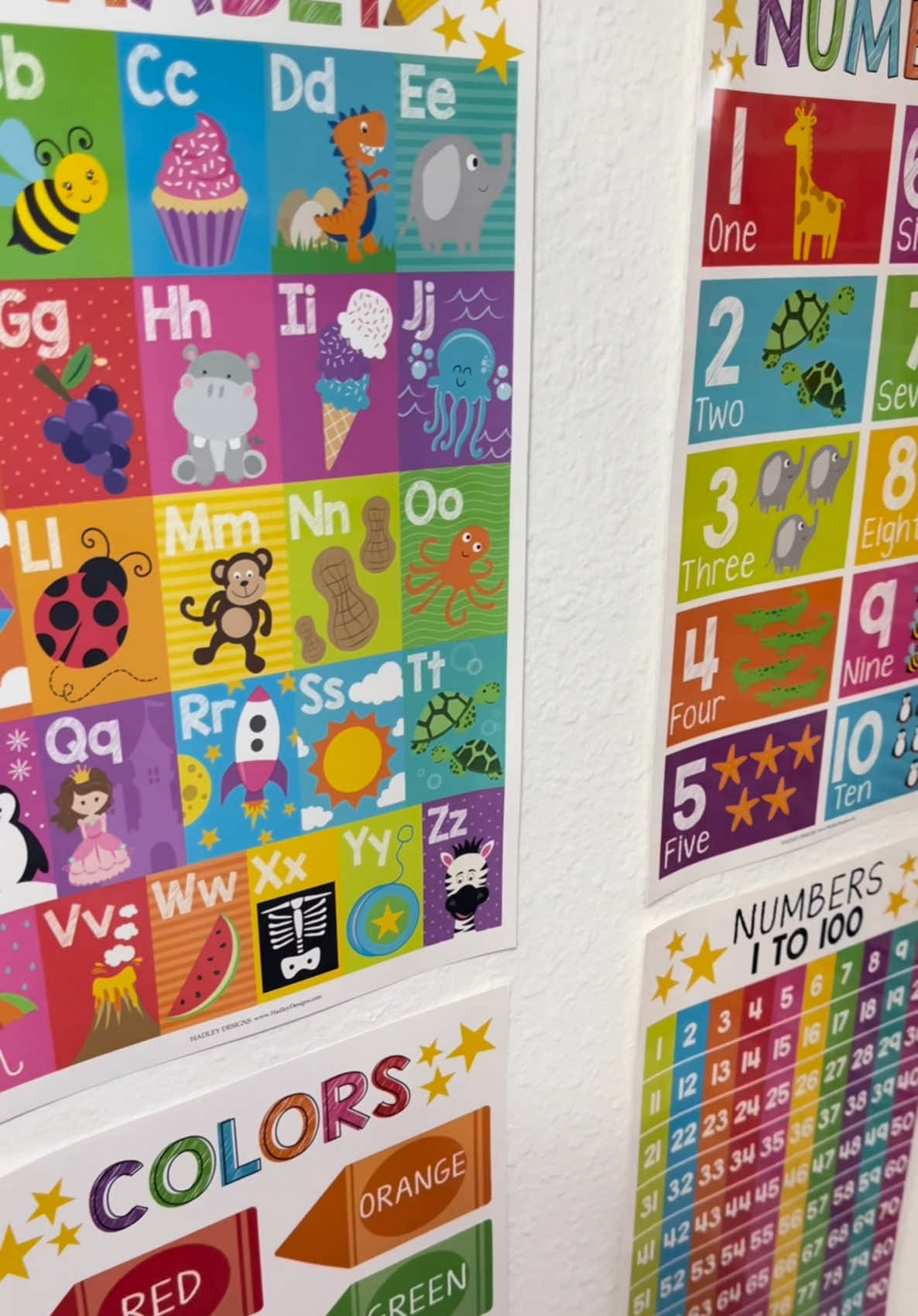 I’m loving these posters for my toddler @Hadley Designs #educationalposters #preschoolposters #toddlerlearning #hadleydesigns #learningposters #toddlerlearningactivities #homeschooling  