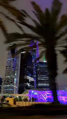 الحب حب الرياض يا جاهلين المحبه♥ #الرياض #مركز_الملك_عبدالله_المالي #تصوير_احترافي_الاجواء👌🏻🕊😴 