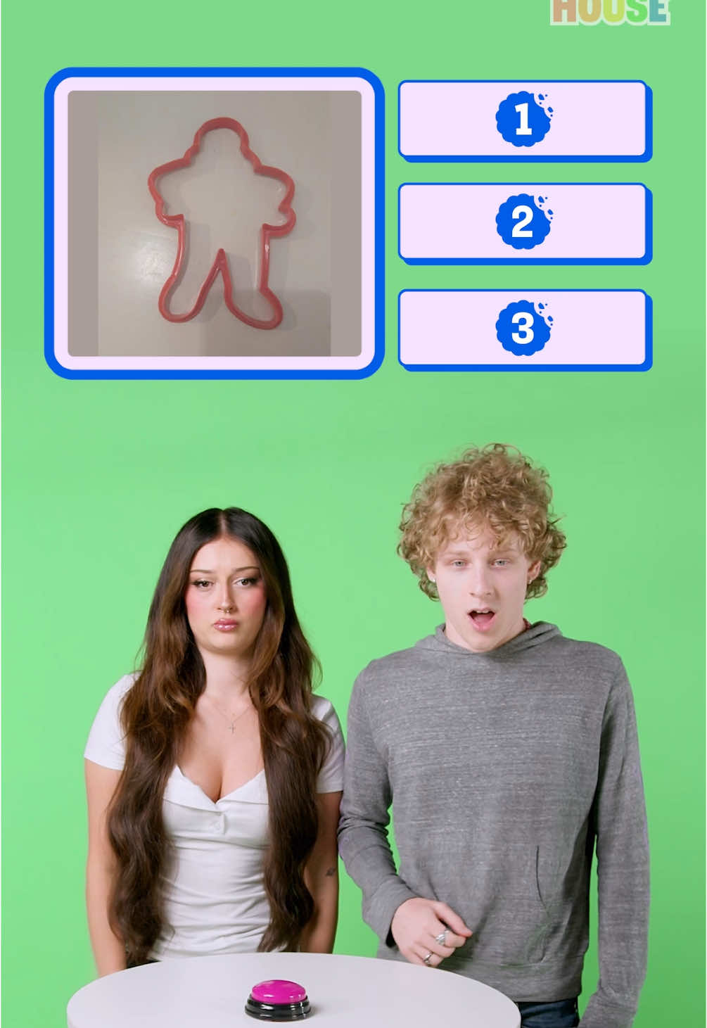 I see a peace sign ✌️@Sophie Fergi @Lev #sophiefergi #levcameron #cookiecutter #tiktokgame #gameshow 