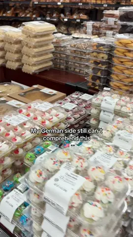 Let me tell you, it’s huge😭#walmart #grocerystore #us #sizedifference #germany #viral #foryou #fyp #trend #supermarket #haul 