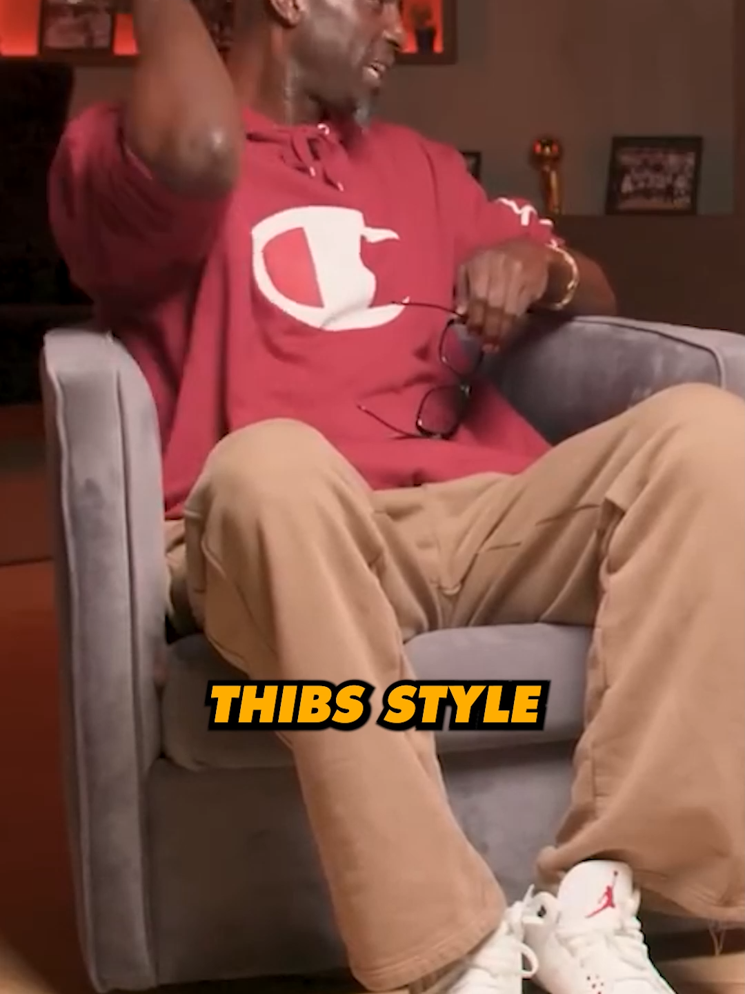 Kevin Garnett and Paul Pierce didn’t hold back when discussing the New York Knicks’ head coaching spot. They debated what kind of coach the team really needs—someone who can connect with the locker room and handle the pressure of the New York spotlight. KG stressed culture and accountability, while Pierce leaned toward someone with playoff experience and tactical edge. Both agreed that the Knicks are at a turning point and the right coach could finally elevate them beyond mediocrity. With expectations rising, they made it clear—this hire is make or break.