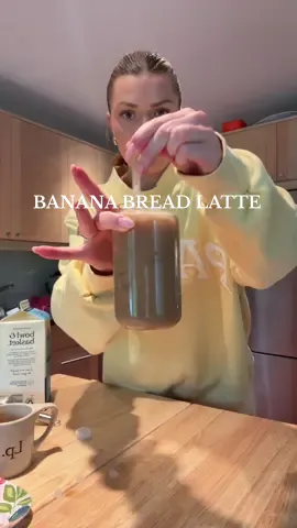 One word: YUM 🤎🍌☕️ #bananabreadlatte #coffeeathome #coffeerecipe #bananabreadsyrup 