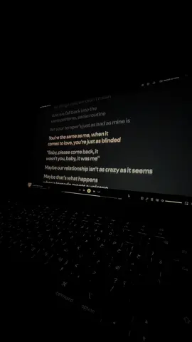 my fav toxic love song🙌  Eminem - Love The Way You Lie ft. Rihanna  #fyp #fypシ #dontletthisflop #foryoupage  #trending #viral #songs #lyrics #throwback #rnb #toxiclove #toxic #Love #spotify 