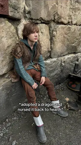 #hiccuphaddock failed spectacularly and we thank him for that😌 go see @httydragon in theaters now‼️ #httyd #HowToTrainYourDragon #nicoparker #astrid #universalpartner @Universal Pictures 
