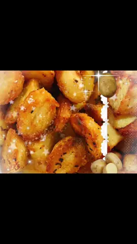 I Love me good roast potatoes #potatoes #potatoe #potatoetok #roast #roastpotatoes #britain #softedits #moodboard #FoodTok 