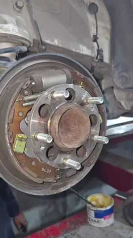 Kia rear wheel hub replacement guide #automotive #mechanic #usa🇺🇸 #DIY 