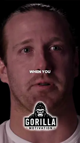 You feel like nobody cares… even when they do.” In this emotional moment, Hayden Hurst opens up about depression, addiction, and feeling alone — even with love around him. He didn’t want to explain why his life was unraveling… he just wanted the pain to stop. But he’s still here. Because somewhere along the way, he got a second chance. If you’re in that place — keep fighting. There is someone who loves you. You’re not alone. Credit: Hayden Hurst ⸻ #HaydenHurst #MentalHealthMatters #DepressionAwareness #EmotionalTalk #YouAreLoved #RealTalkMoment #AddictionRecovery #SupportSystem #KeepGoing #NFLMentalHealth #SecondChanceAtLife #GorillaMotivation #HealingThroughPain #ViralClip