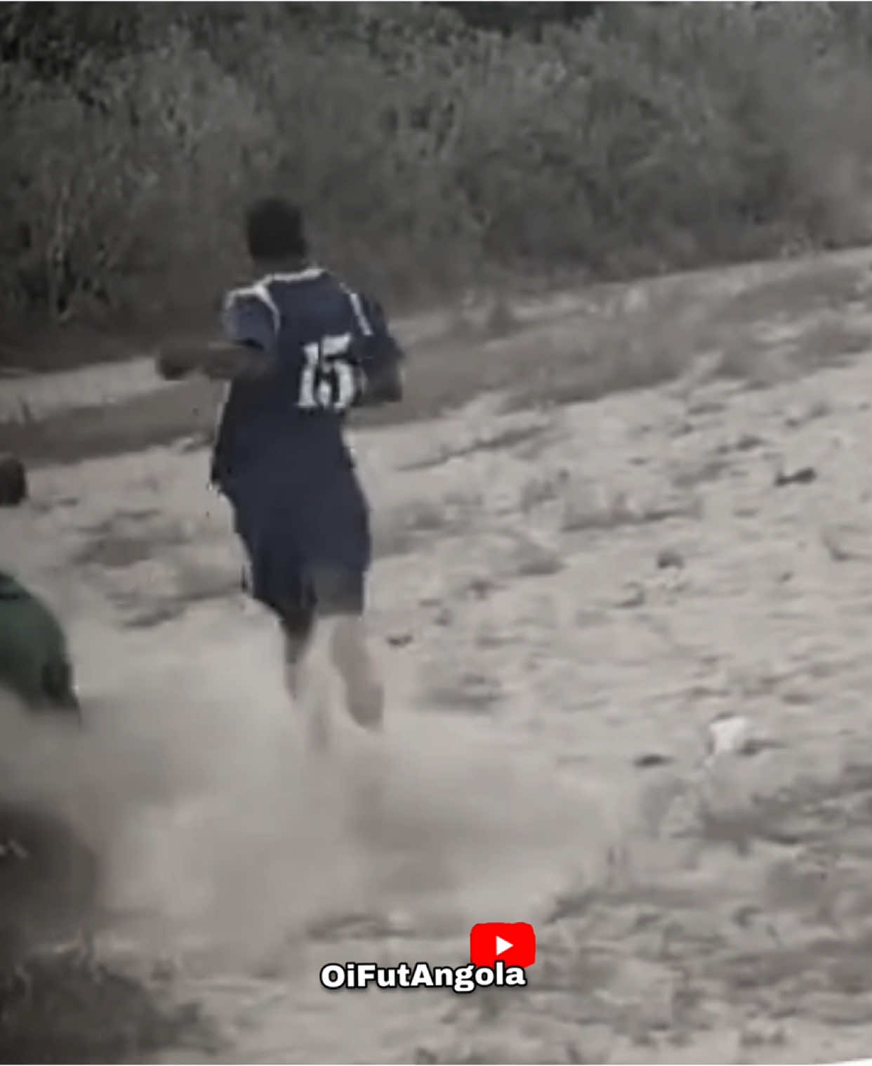 África football skills 2025 #football #skills #edit #footballskills #africa #streetfootball #futebolderua 