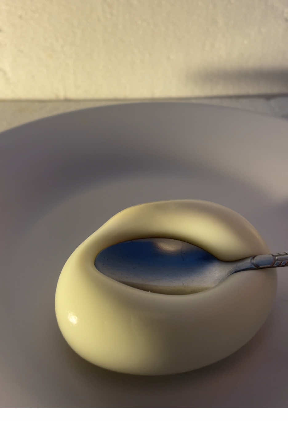 Press egg with the spoon #egg #viraltiktok 
