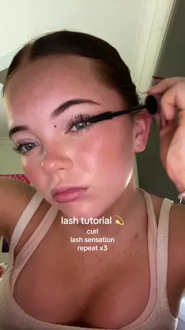 lash tut! #lashes #mascara #tutorial #fyp #viral #makeup #repost #viral #tiktok #likes #goviral #reposts #relatable #girl 