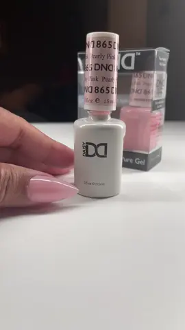 #DND #gelnails #gelpolish #dndgelpolish #nails #nailart #nailinspo #pearlypink 