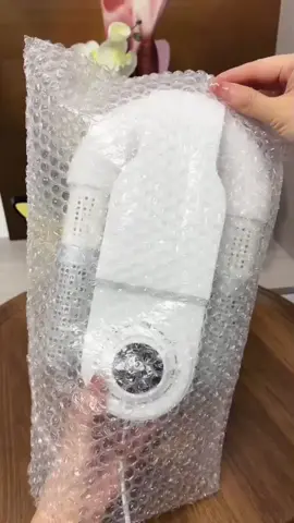 Sepatu basah? Keringkan dalam hitungan menit tanpa merusak bahan! #pengeringsepatuotomatis #pengeringsepatuelektrik #pengeringsepatu 