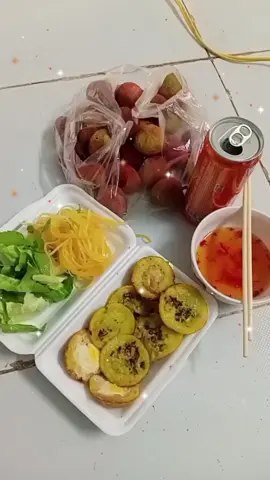 bua sang cua e vay thoi hihi