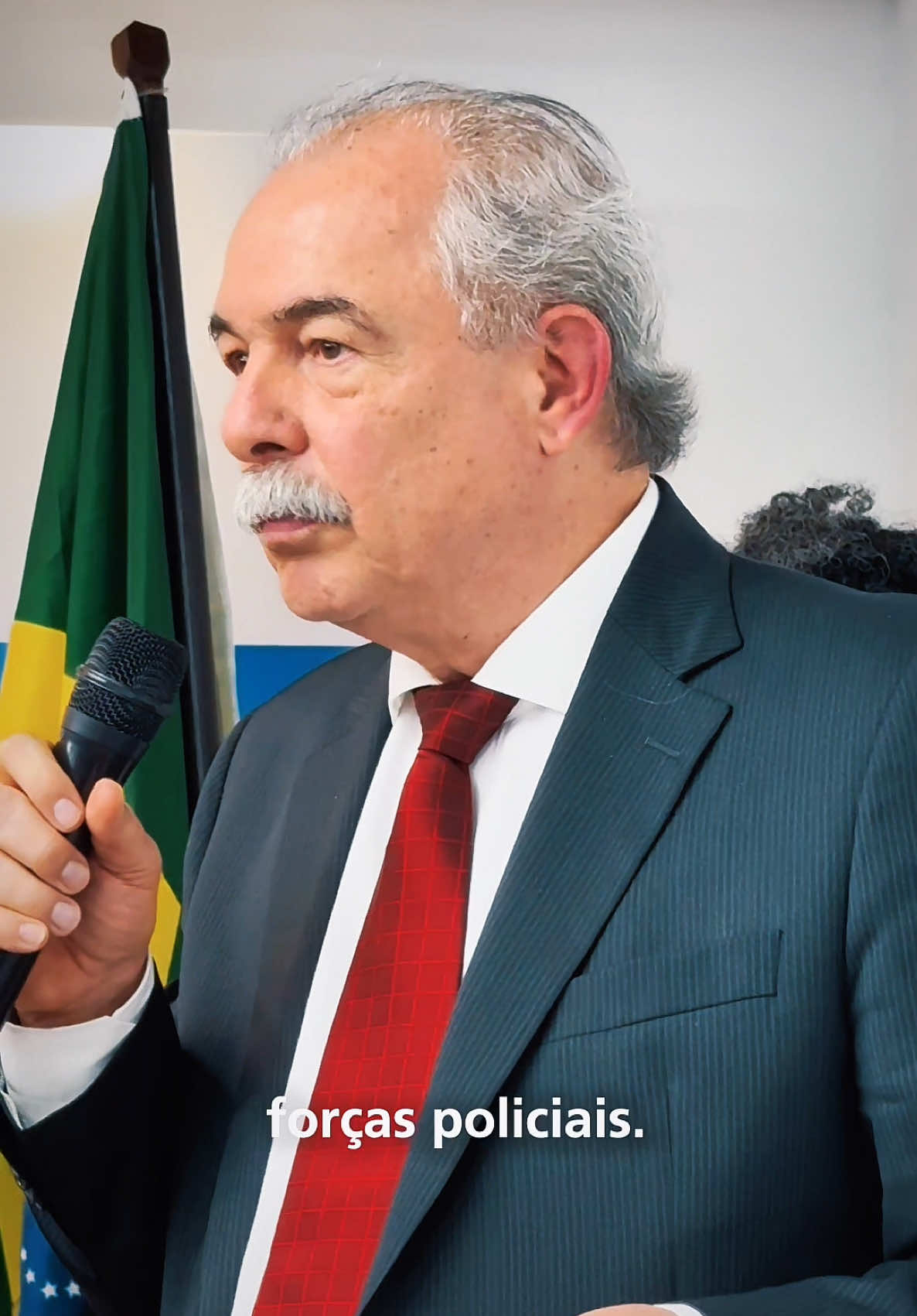 🚨🌳 Nova força na proteção da Amazônia!  O Centro de Cooperação Policial Internacional (CCPI) começou a operar em Manaus com apoio do Fundo Amazônia, coordenado pelo @mmeioambiente. São R$ 36,7 milhões em recursos não reembolsáveis para aluguel, equipamentos, viaturas e lanchas, reforçando o combate aos crimes ambientais e preservando nossas florestas. #FundoAmazônia #BNDES #Amazônia