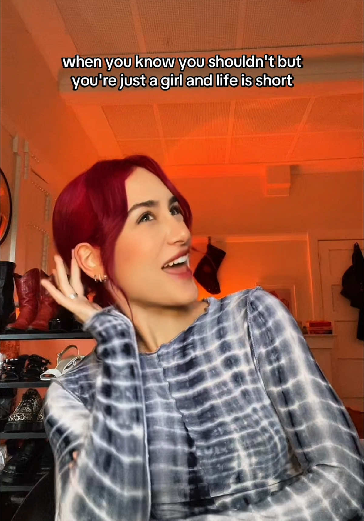 chat, if you see me living for the plot again, no you didn't 💀🎀 #fyp #dating #newmusic #sofiacamara #fortheplot 