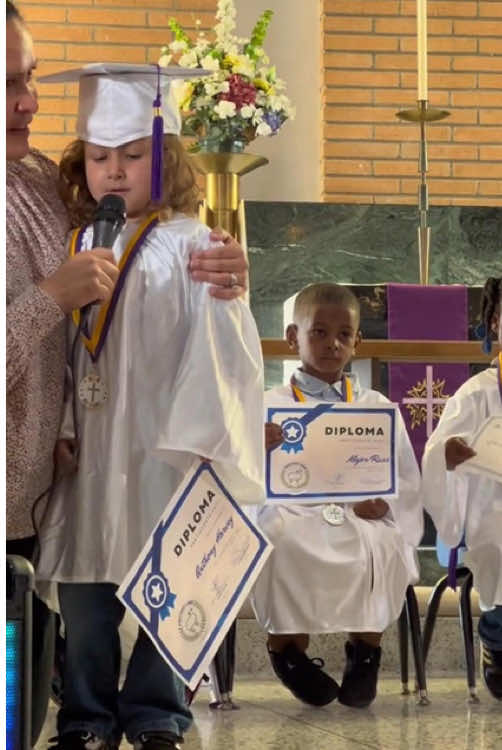 Kids said what they want to be when they grow up at Kindergarten graduation 😂😂 #kindergarten #kindergartengraduation #graduation #graduationday #kids #funnykids #trynottolaugh #viral #fyp 