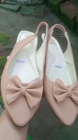 sandal flatshoes regina#sandal#sandalflatshoeswanita #sandalflatshoes #cekkeranjangkuning #fyp #fypシ゚ 
