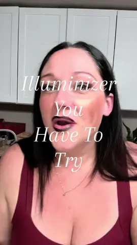 Obsessed is an understatement!!! #highlighter #illuminizer #sacheubeauty #sacheuillumizer #sacheubeauty #sacheuliquidglowstayn 