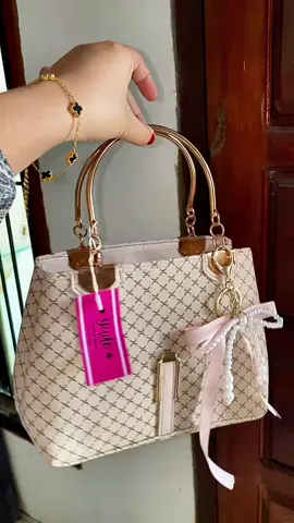 Tas #taswanita #tas #tasselempangwanita #tasfashionwanita 