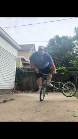 #bigeasybmx #foryoupage #bmx #flatlandbmx 