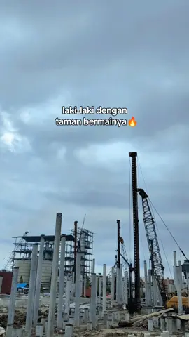 #CapCut#tamanbermain#kerja#kerjakeras#kerjakerasdemikeluarga#kerjakerjakerja#pejuang#pejuangrupiah#pejuanglokalindonesia#pejuanglokal#pejuangfyp#pejuangkeluarga#soundviral#katakata#katakatamotivasi#katabijak#katakatabijak#motivasi#motivasihidup#motivasidiri#perintisbukanpewaris#helemkuning#kuli#vip#v#viral#viralvideo#viraltiktok#video#videoviral#vy#vypシ#vypシ✌️❤️#vyral#fip#fy#fyp#fypシ#fypシ゚viral#fypage#fyppppppppppppppppppppppp#mendung#rabu#juni#2025#riau#indonesia 